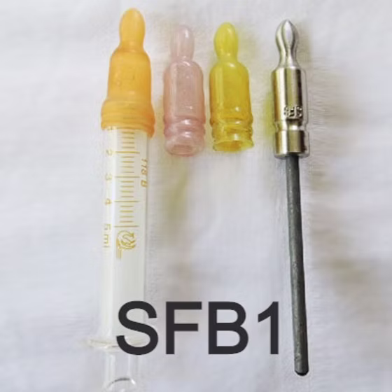  Small Flat Bat Teats available in Latex and Silicone.   SFB-1 fits 5ml Syringe. SFB-2 fits a small Bottle.       SMALL FLAT TEATS for BATS SFB1 teat for syringes or SFB2 for all bottles