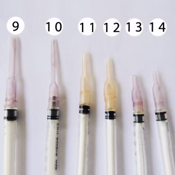 SYRINGE Teats Different sized teats for feeding of young animals